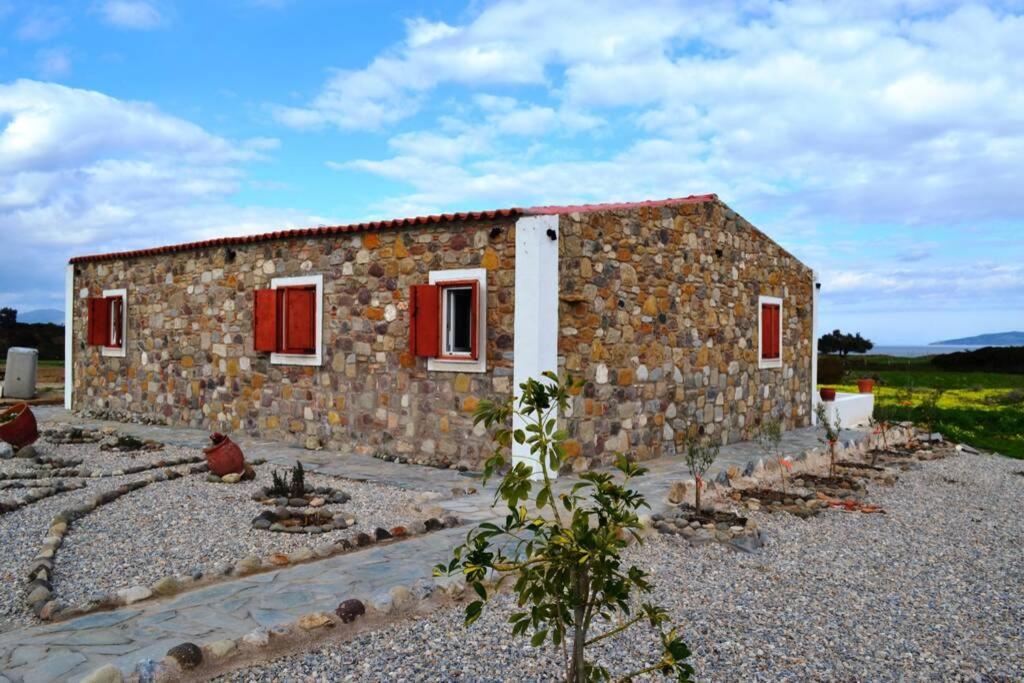 Kenny'S Villa Masztihári Kültér fotó