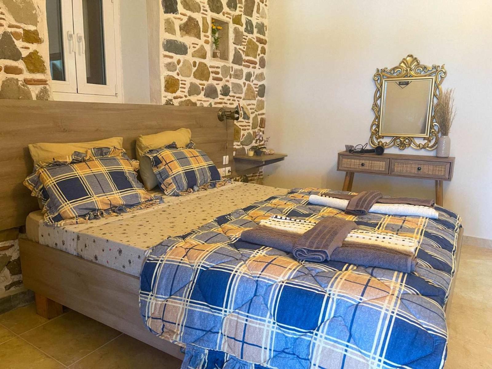 Kenny'S Villa Masztihári Kültér fotó